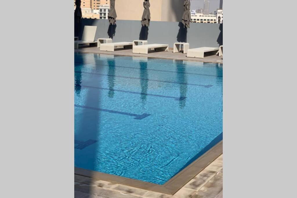 Lovely 1 Bedroom Apartments In The Heart Of Dubaj Kültér fotó