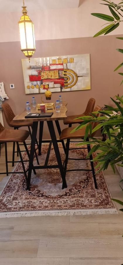 Lovely 1 Bedroom Apartments In The Heart Of Dubaj Kültér fotó